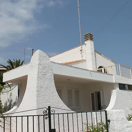 Holiday home Belvilla By Oyo Eirene Fontane Bianche